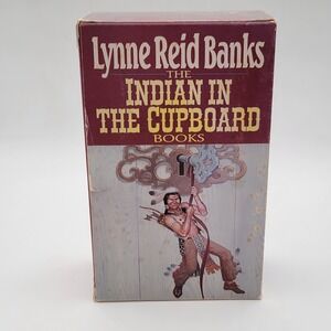 Lynne Reid Banks The Indian in the Cupboard Books Paperback Box Set 4 Books Good